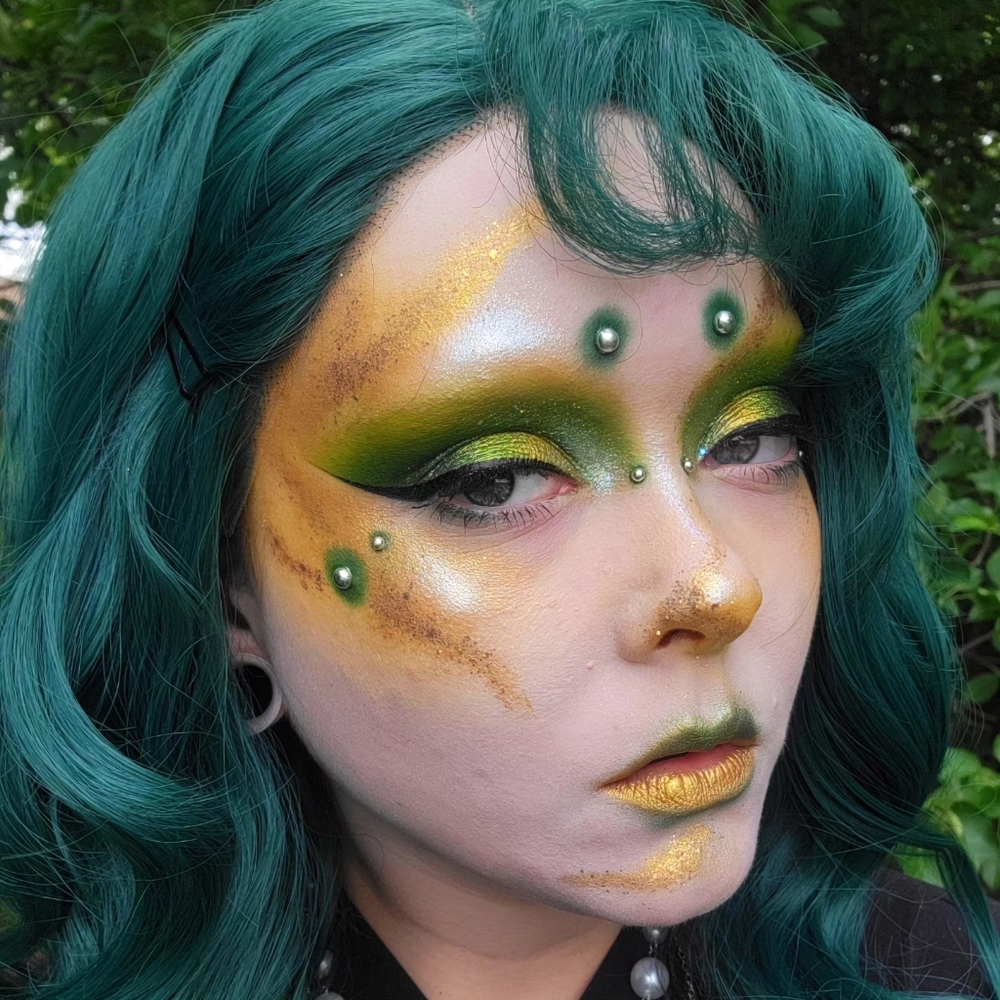 Meet your Posher, Anna rose